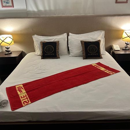 Hotel Hilton Bayview Lnn Karachi Esterno foto