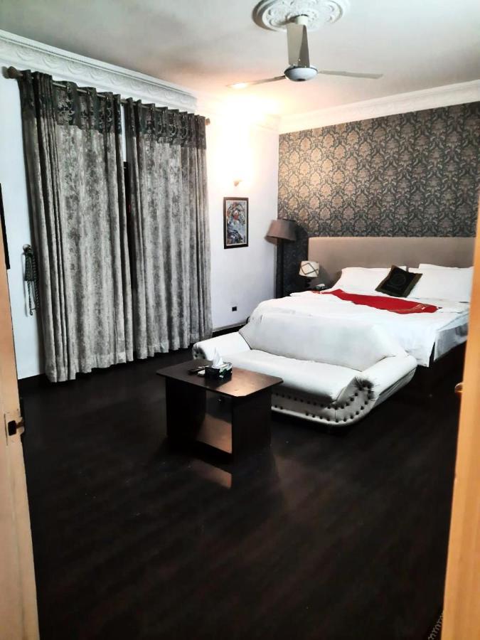 Hotel Hilton Bayview Lnn Karachi Esterno foto