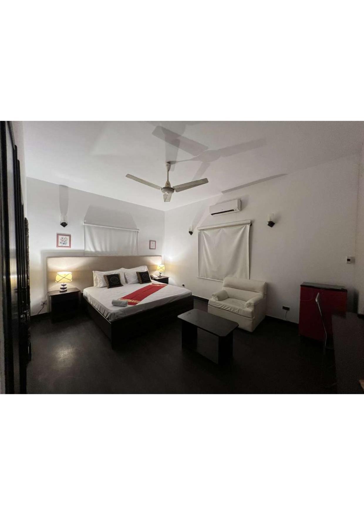 Hotel Hilton Bayview Lnn Karachi Esterno foto