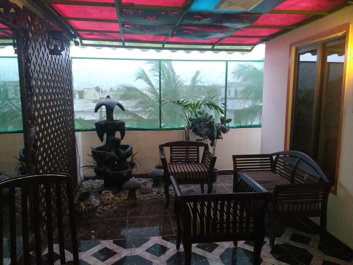 Hotel Hilton Bayview Lnn Karachi Esterno foto