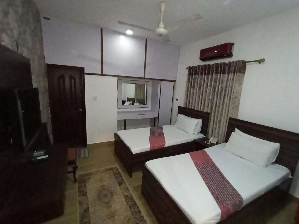 Hotel Hilton Bayview Lnn Karachi Esterno foto