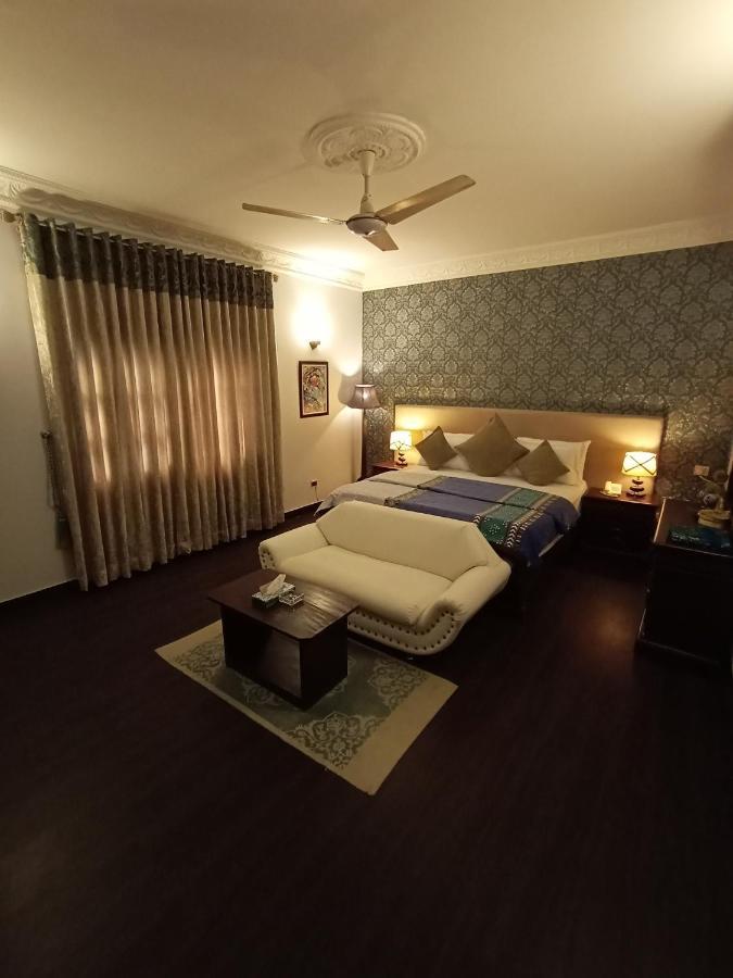 Hotel Hilton Bayview Lnn Karachi Esterno foto