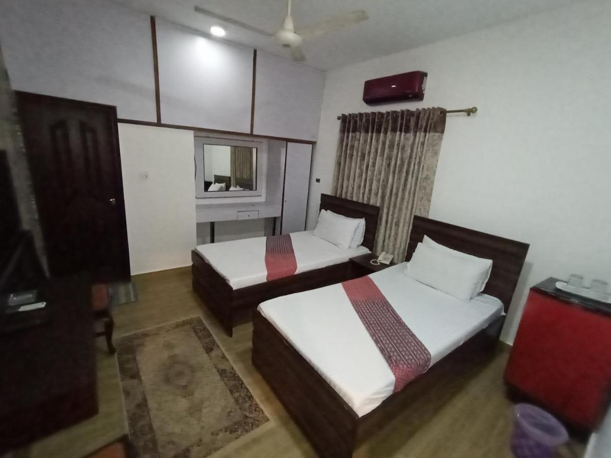 Hotel Hilton Bayview Lnn Karachi Esterno foto